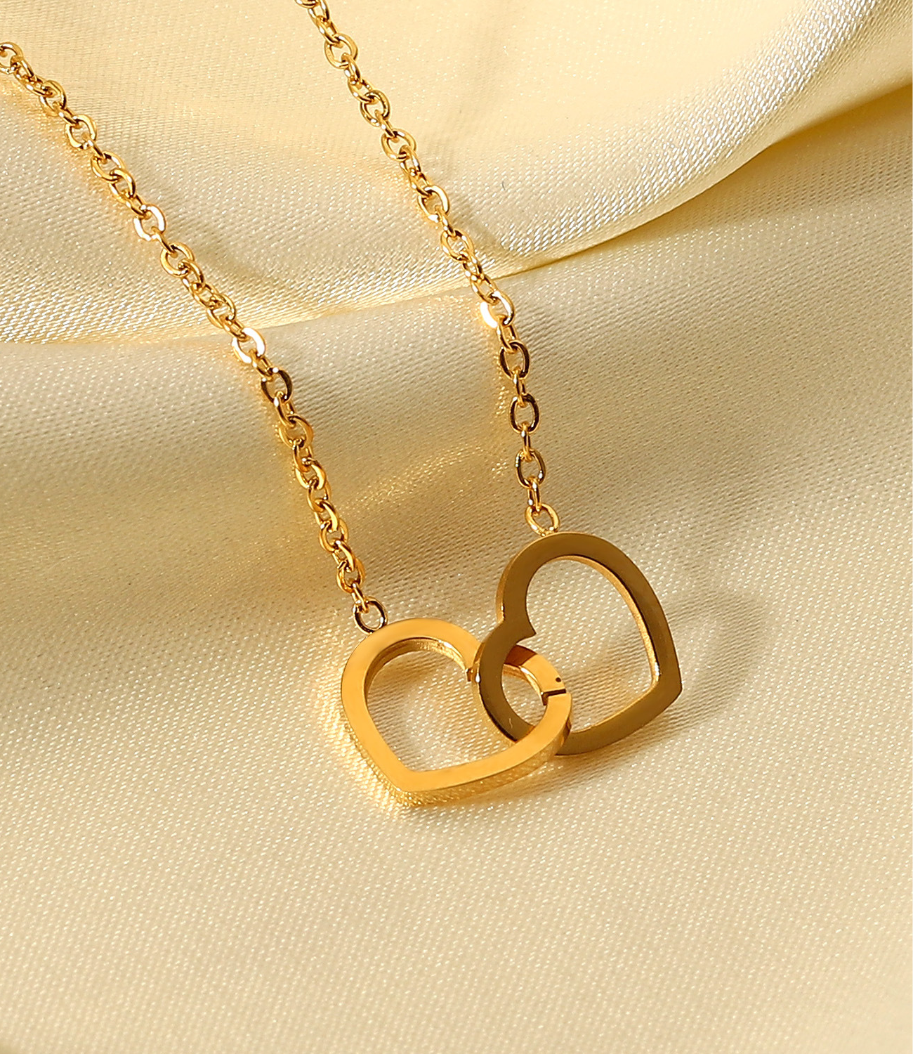 Amore Necklace