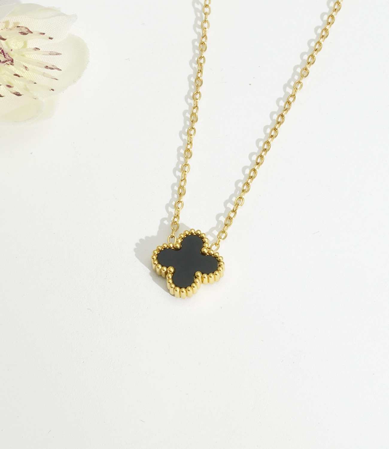 Ivory Leaf Necklace Black