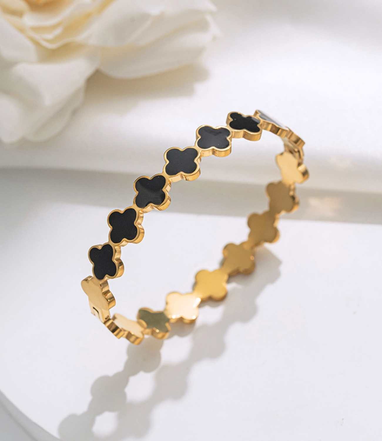 Fortune Bangle Black